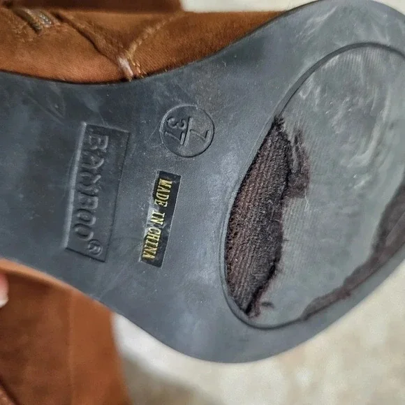 Bamboo Women’s 7 Knee High Brown Faux Suede Boots Boho Y2K Festival Heels - Picture 6 of 7